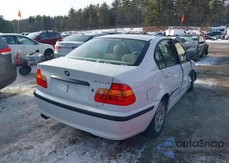 2005 BMW 325Xi из США, поврежденный, VIN WBAEU33405PR20538